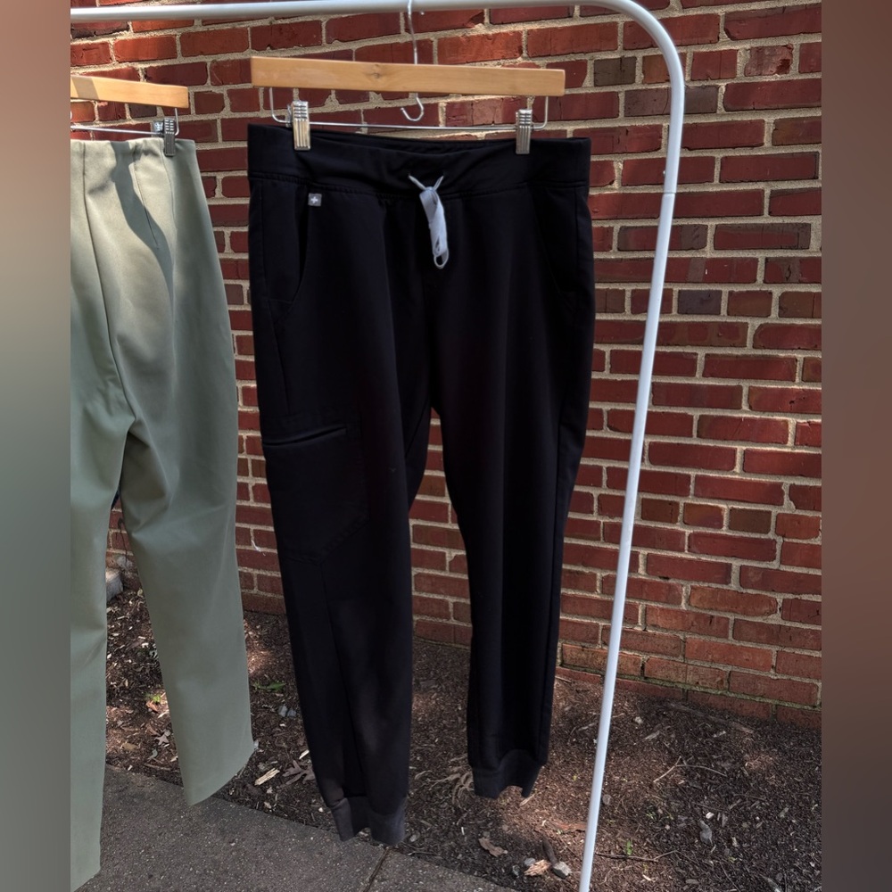 Figs Black Scrub Pant Joggers